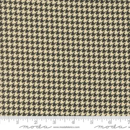 Black Hounds Tooth Blenders 44"/45" Fabric Per Yard
