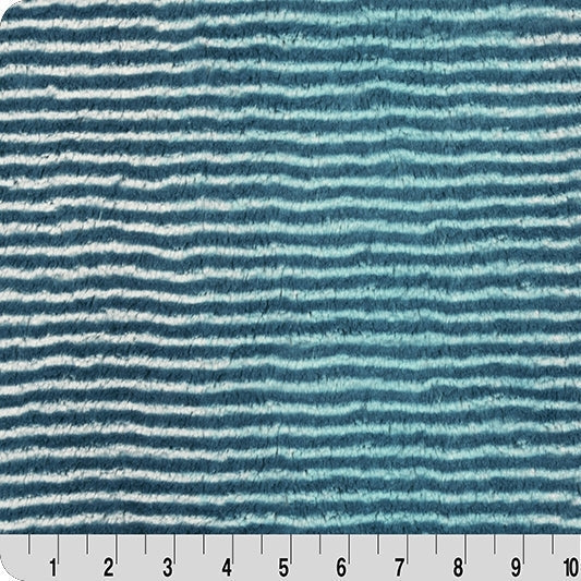 Bayou Luxe Cuddle Arctic Owl 58"/60" Fabric per yard