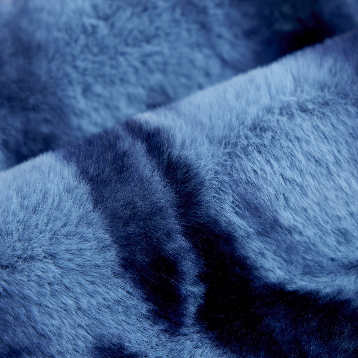 Jeans Luxe Cuddle Nube 58"/60" Fabric per yard